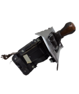 08 Cadillac CTS automatic transmission shift lever OEM 25801091 - $59.39