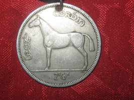 Authentic HORSE Vintage Antique Irish Harp Coin Pendant - $12.00