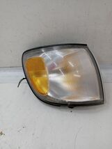 Passenger Corner/Park Light Park Lamp-turn Signal Fits 98-00 SIENNA 653508 - $379.98 MXN