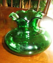 Emerald Green Vase- Fluted Rim-Anchor Hocking-3.5"- USA - $8.00