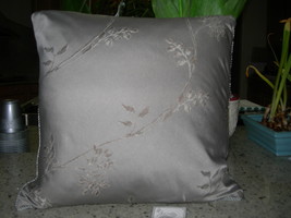 Waterford "Silvie" 1PC Deco Pillow 18" X 18" Silver Grey Nwt - $64.09
