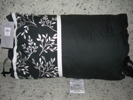 Royal Heritage Home &#39;&#39;Clermont&quot; 1 Pc Throw Pillow 12&quot;X18&quot; Oblong Black/White  Nwt - £27.39 GBP