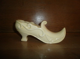 Yellow Decorative Ceramic Shoe with Scroll Design - £6.32 GBP