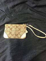 Coach Wristlet Brown Classic Purse Kg Gold Corners Career wear Clubwear - $29.70