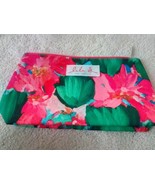 Clinique Cosmetic Bag, Lala Dk, - $349.87 MXN