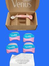 Gillette Venus ComfortGlide Womens Razor Handle Pink White w/ 4 Refill C... - $14.95