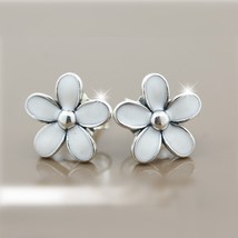 925 Sterling Silver Darling Daisies with White Enamel Stud Earrings - £10.83 GBP