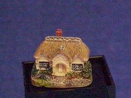 DOLLHOUSE Rose Cottage jc19 Dale Jeannetta Kendall Figurine Miniature - £13.99 GBP