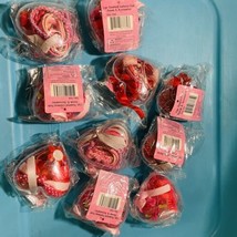 Girls Valentine’s Favors Sets  Hearts Filled W/ Hair Ties Lot - 10 - £21.28 GBP