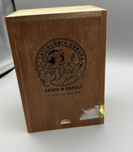 Cigar Box Empty Held La Gloria  Cubana Series R  Maple Stained Black Logo - £8.82 GBP