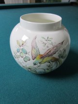 Vintage Woods Of Windsor Staffordshire Floral Bowl Globe Vase Planter - £58.08 GBP