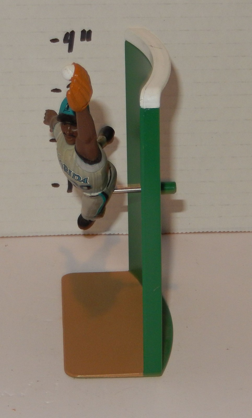 1997 Kenner Starting Lineup Devon White MLB Figure Baseball Florida Marlins Item image 4