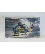 AH-1T Super Cobra Gold Cobra MRC 1/35 Scale Limited Edition SEALED Helic... - $590.93 MXN