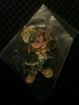 Minnie Mouse with Sun hat Pin - $4.50