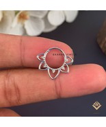 Zeal Septum Nose Ring in 14K Solid Gold, Daith Piercing, Clicker Daith P... - $3,351.16 MXN