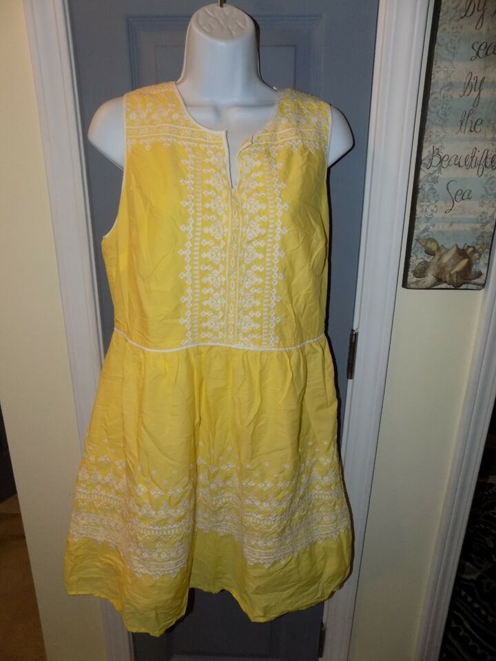 Primary image for Vineyard Vines Yellow Happy Cheery Embroidered Sundress Size 12 EUC
