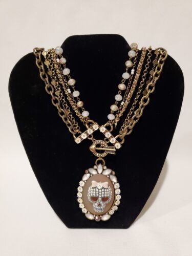 Betsey Johnson Girlie Grunge Skull Cameo & Daisies Statement Necklace With Tags - £79.10 GBP