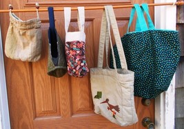 ~~ LOT OF 5 Vintage Reversible Tote Bags/Purse ~~ USED ~~ MUST SEE &gt;&gt;&gt;&gt;&gt;... - $25.00