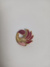 Goldtone Mauve Bird Brooch Pin 1&quot; Taiwan - $168.38 MXN