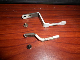 Singer Touch & Sew 636E Two Front Stitch Levers Needle Bar Position & Width - $10.00