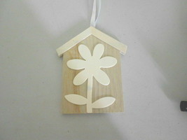 Paint Your Own Hanging Plaque - New - House W/FLOWER - £4.49 GBP