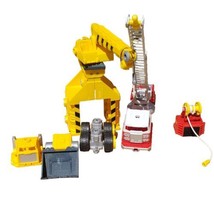 Matchbox Mega-Rig CAT 1996 Construction Site and Fire Truck Incomplete P... - £15.19 GBP