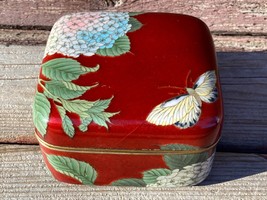 VTG Fine Meiji Period Cloisonne Box Red Butterfly Blossoming Flowers Japanese - £306.80 GBP
