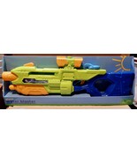 Water Blaster Giant Squirt Gun 24” Long 8 1/2” Tall Shoots 20ft Pump Act... - £14.85 GBP