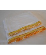 Set of 2 Vintage orange crocheted edge trim Standard Pillowcases USA Fie... - $736.77 MXN