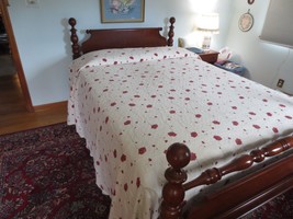 TARF red carnations Textured 100% COTTON COVERLET w/2 Shams - 105&quot; x 101&quot; - £101.92 GBP