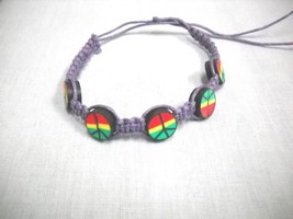 NEW LAVENDER PURPLE MACRAME w RASTA COLOR PEACE SIGN BEADS TIE BRACELET ... - $91.40 MXN