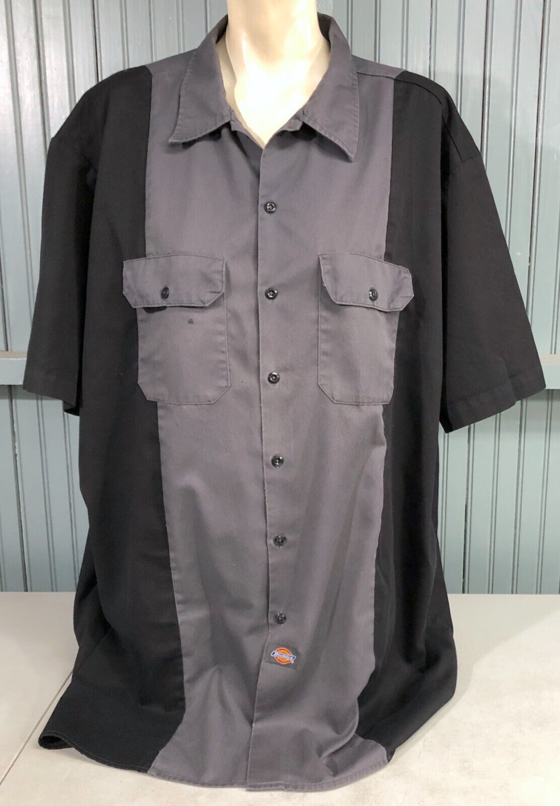 Dickies Black and Gray Stripe XXXL Tall Mens Button Shirt - $15.13