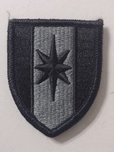 ACU PATCH - 44th MEDICAL BRIGADE HAS HOOK &amp; LOOP NEW :KY25-20 - $74.11 MXN