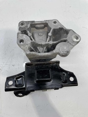2018 Hyundai Elantra 2.0L SE Sedan LH Driver Side Transmission Frame Mount OEM Item image 5