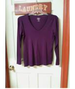 G.H. Bass Company Women&#39;s T-Shirt Xl Plum/Purple Long Sleeve V- Neck EUC - $188.90 MXN