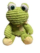 Hug Fun plush green frog stuffed animal chenille ruffle material - £13.23 GBP