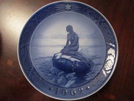 Royal Copenhagen &quot;Little Mermaid In Winter&quot; Collector Plate 7&quot; [*A4] - $1,917.35 MXN
