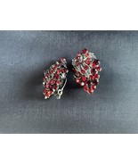 Beautiful Vintage Red Cluster of Grapes Clip-On Earrings Retro - €29,85 EUR