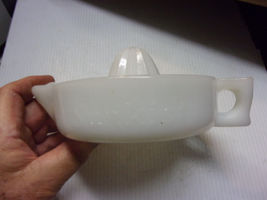 Vintage Thatcher Sunkist Milk Glass Juicer Reamer Extractor USA Made - £23.33 GBP