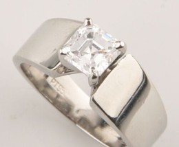 Authenticity Guarantee 
1.00 Carat Emerald Cut Diamond Solitaire Platinu... - $7,409.56