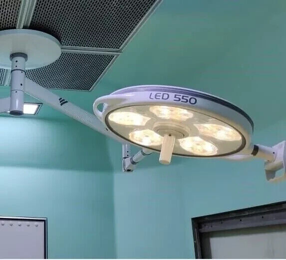 Single Head OT Light OR Lamp Ceiling OT Light Delta Operation Theater ...