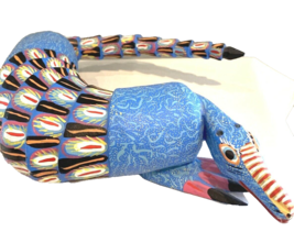 Artisan Made Wooden Armadillo Statue by Vicente Hernandez Vasquez Mexico - $529.91 MXN