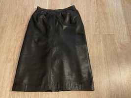 Vintage Leonardo Riva Pencil Skirt Black Leather Size 38 Women’s Paris- Roma - £39.56 GBP