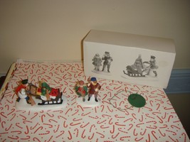 Dept. 56 Heritage Village Gingerbread Vendor - $15.99