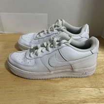 Nike Air Force 1 Low Triple White DH2920-111 Youth Size 7Y -8.5 Women - $590.00 MXN