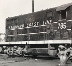 Seaboard Coast Line Railroad SCL #785 GP7 Electromotive Train Photo N Charleston - £7.09 GBP