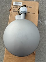 New Genuine USGI 1985 Insulated Artic Cress Water Canteen Army - $825.22 MXN