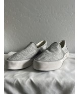 Roxy Slip On Shoes Womens 6 Gray Slip On Flats Moc Canvas Casual Comfort - $45.11 CAD