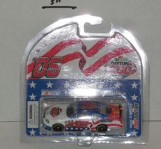 Racing Collectibles 2005 Daytona 500 Program Promo Car - $24.70