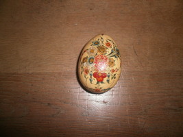Antique &quot; Fetco &#39; Painted Egg Trinket Box - £7.84 GBP